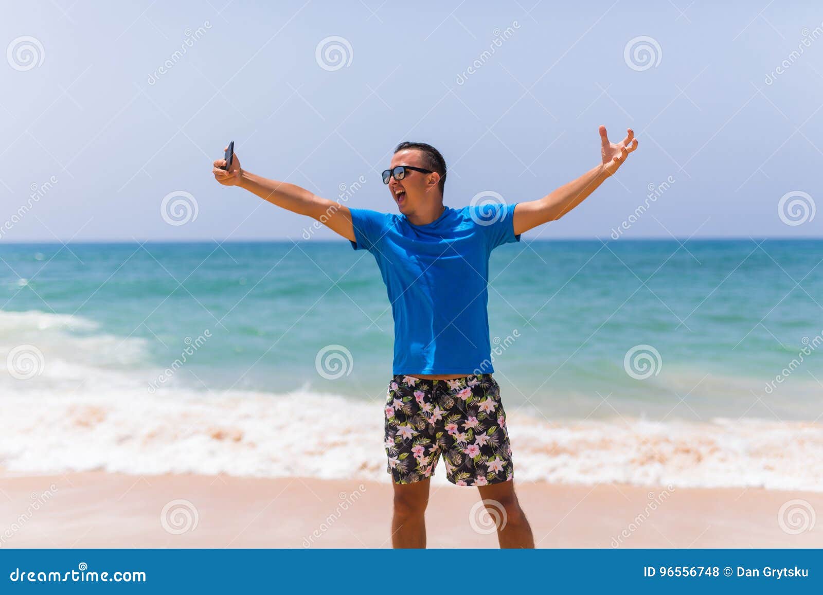 Young Man Hold Cellphone Take Picture of Summer Beach Panoramic Sea ...