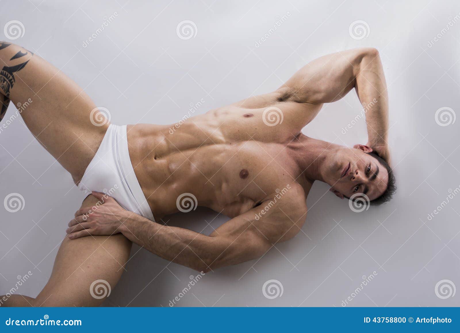 Nude Emo Girl Pics Naked Man Lying Down