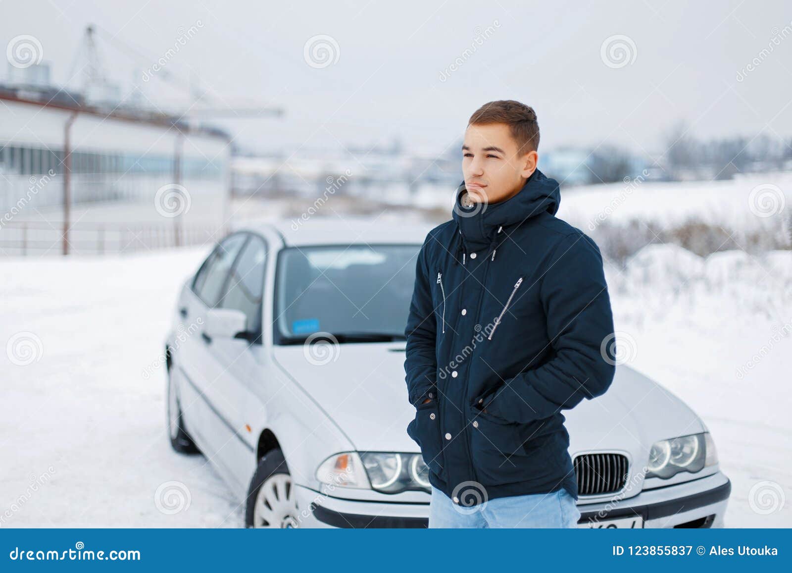 Зимняя фотосессия для парней с машиной