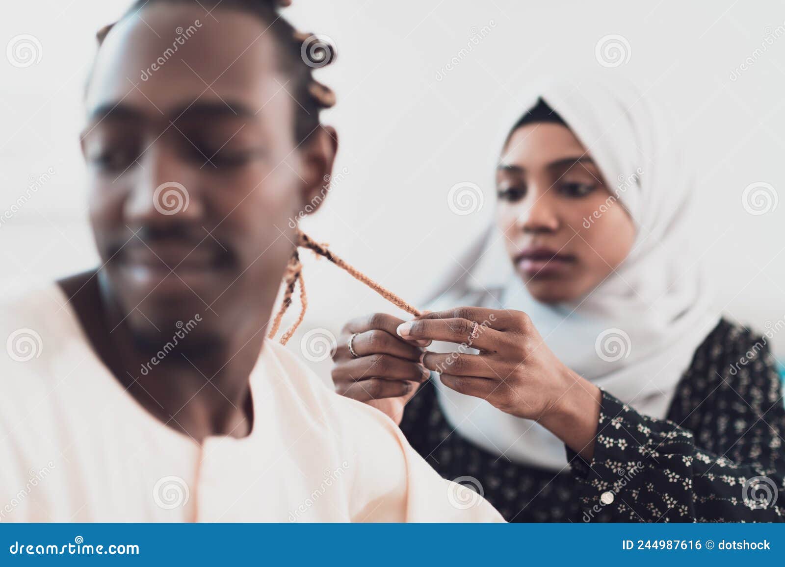 23 Lines Guys Use To Flirt With Muslim Girls – And No, They Don't Work -  MVSLIM