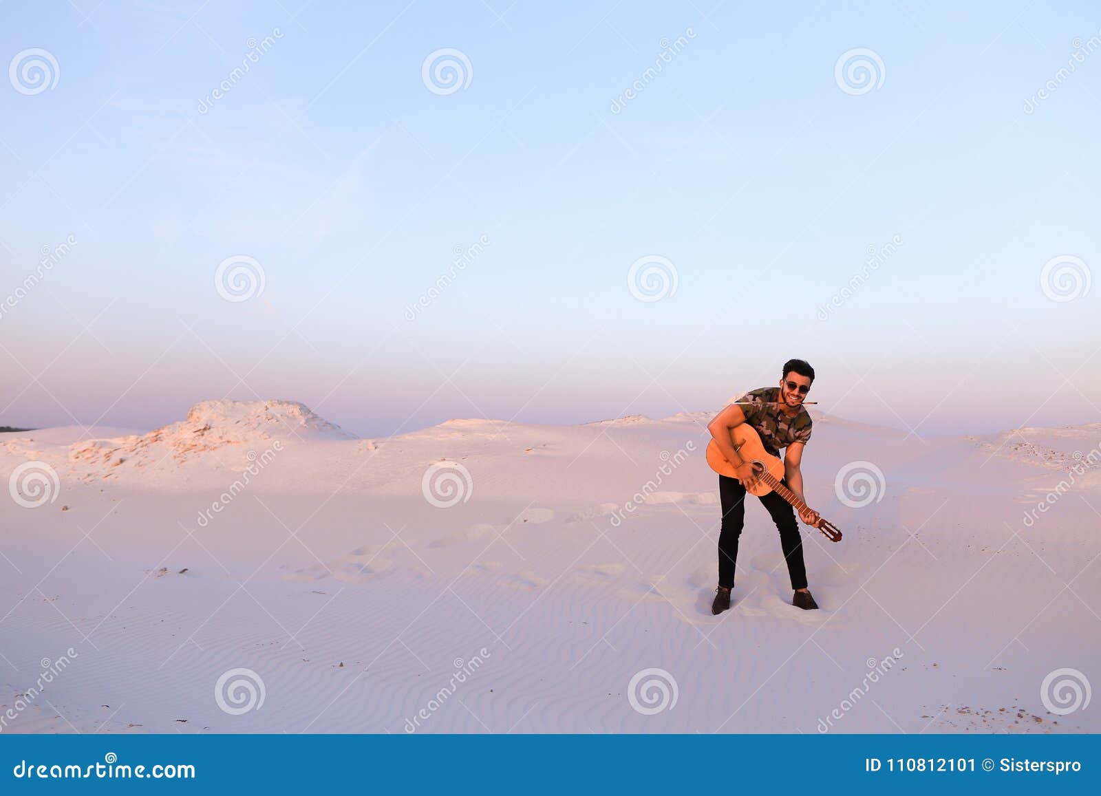 Arab Guy Goes Inspired By Beauty Of Desert And Plays 