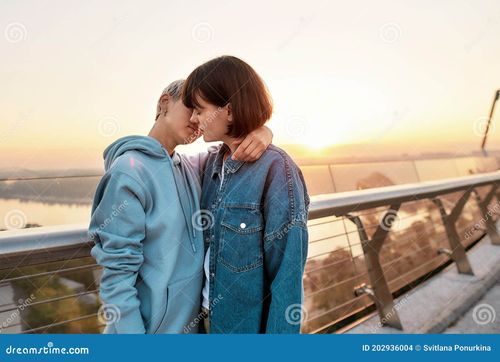 Lesbian Passionate Kissing