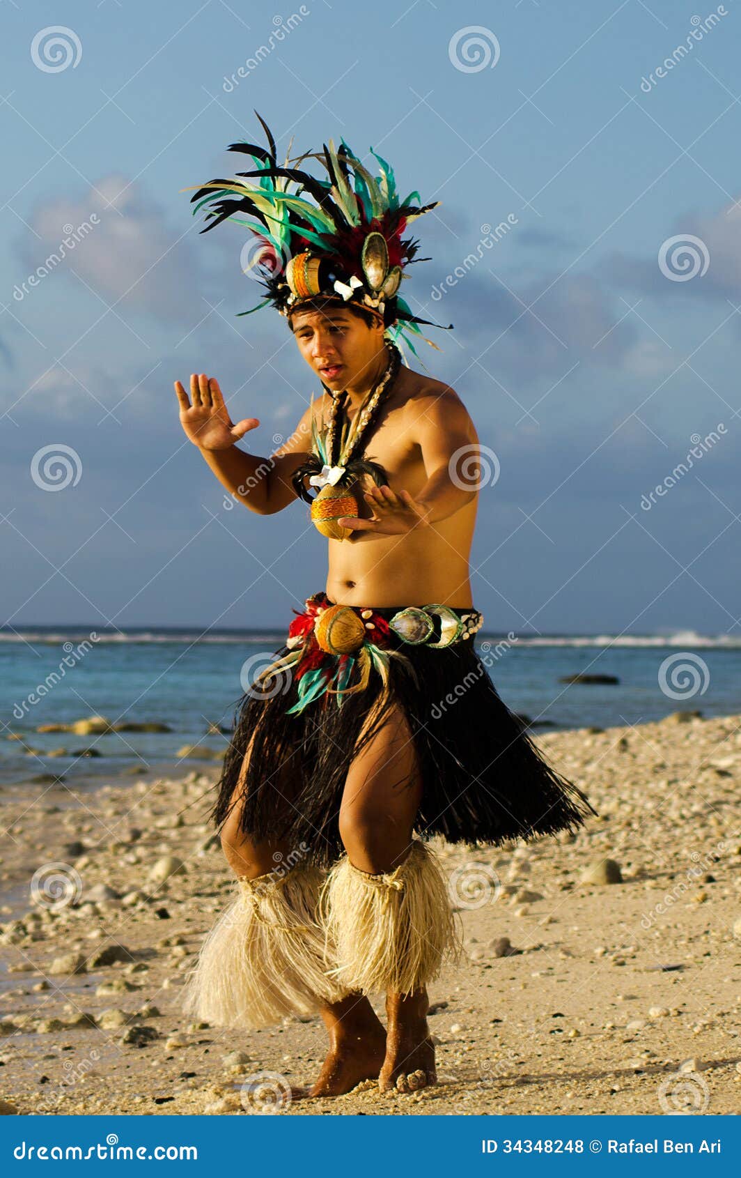 photos du net - Page 34 Young-polynesian-pacific-island-tahitian-man-dancer-portrait-attractive-male-colorful-costume-dancing-tropical-beach-34348248