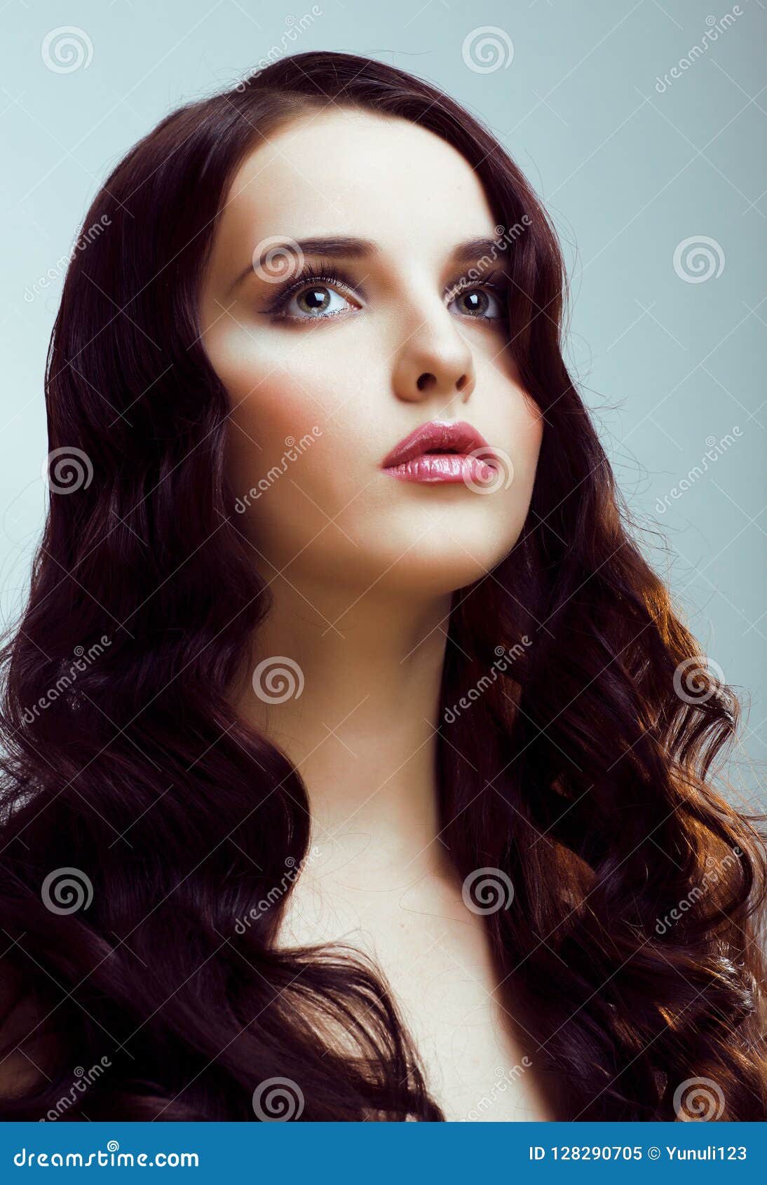 Young Pretty Brunette Woman with Hairstyle Waves, Luxury Look Fa Stock ...