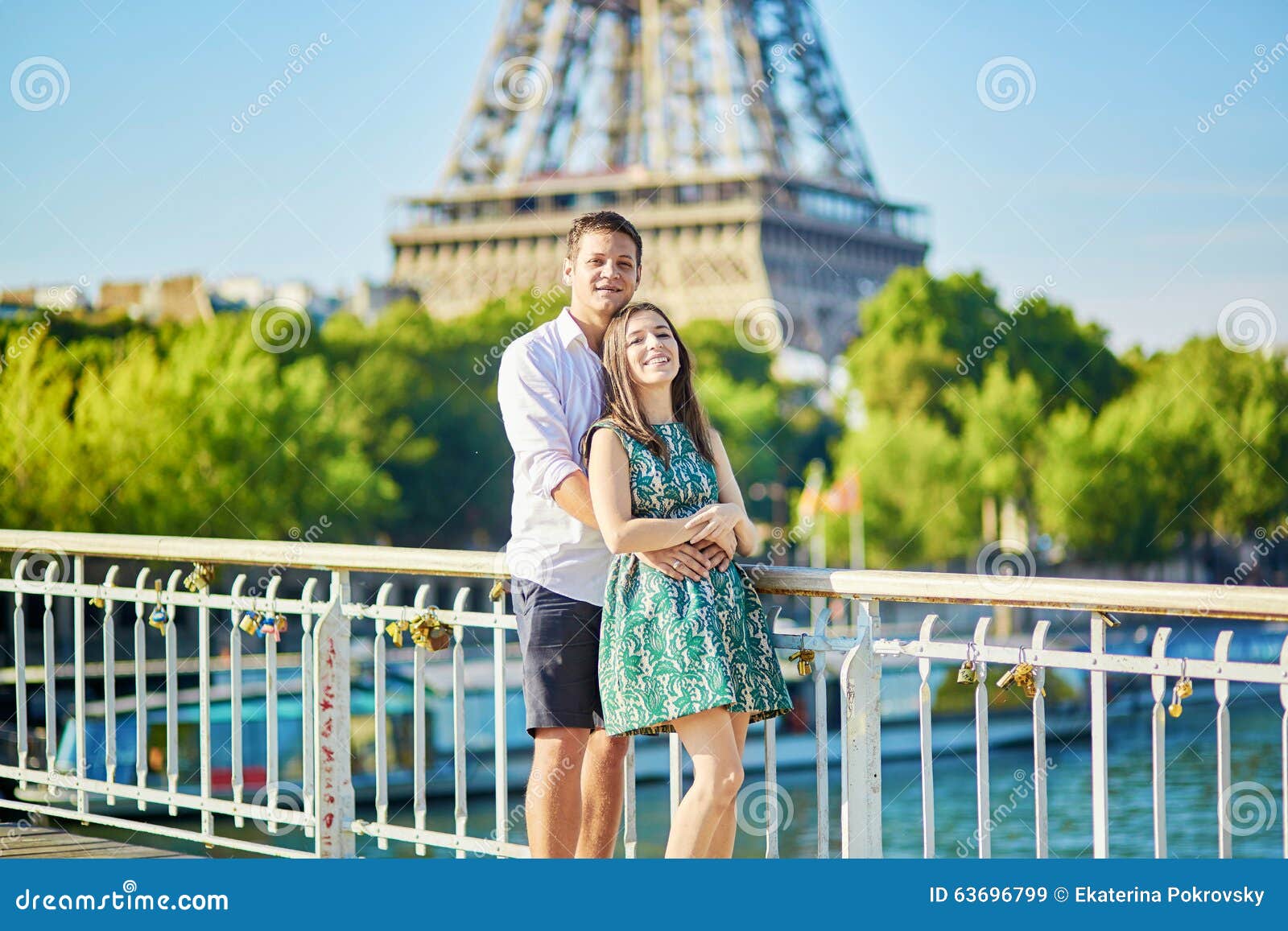 Paris France Dating Service