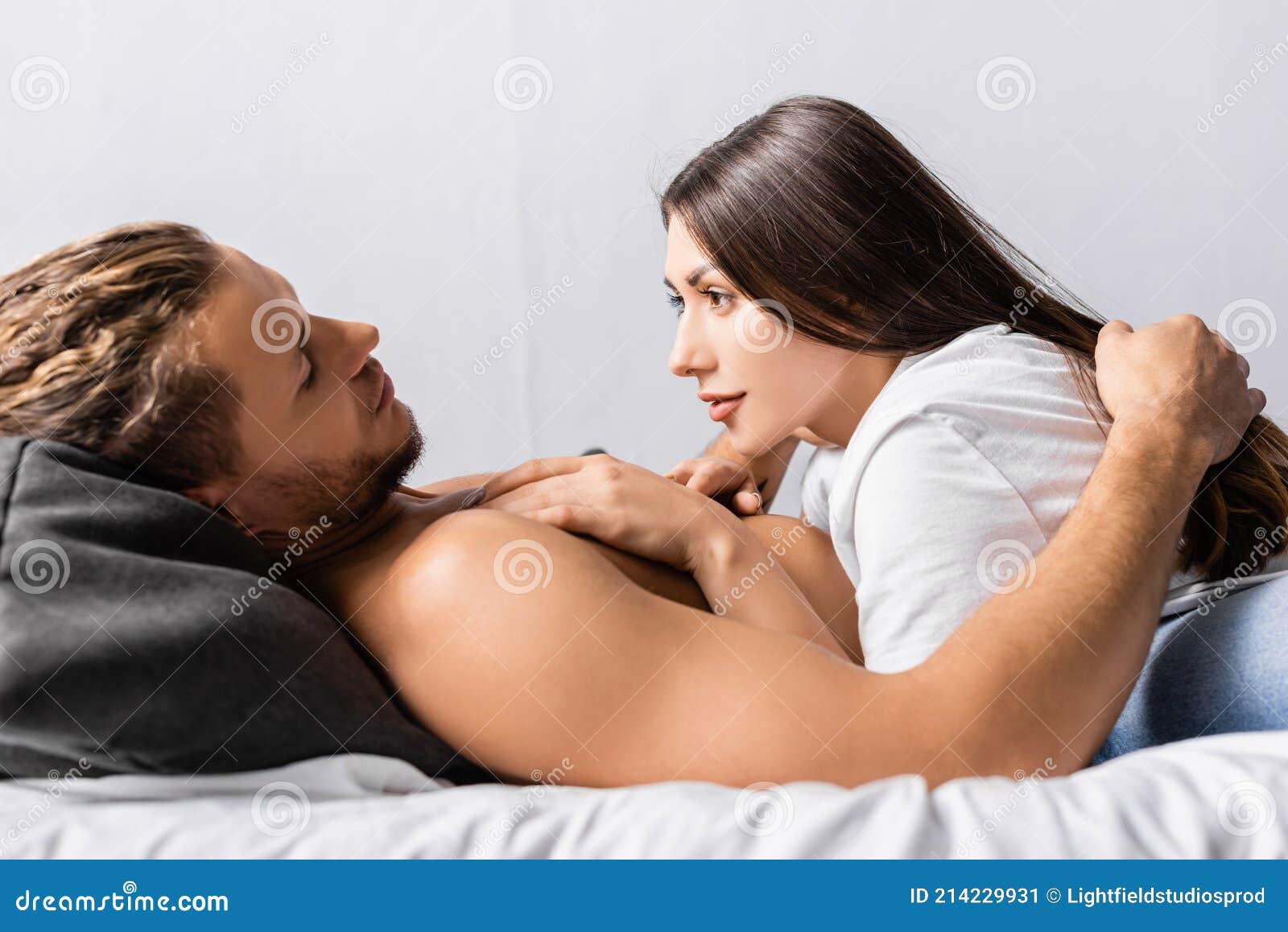 183 Sexy Sensual Couple Bed Brunette Stock Photos - Free