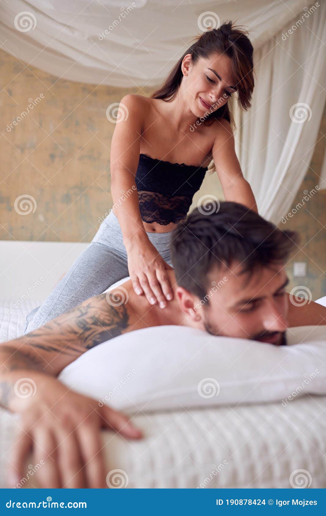 Classy Brunette Babes Enjoys Hot Massage by Naughty Masseuse