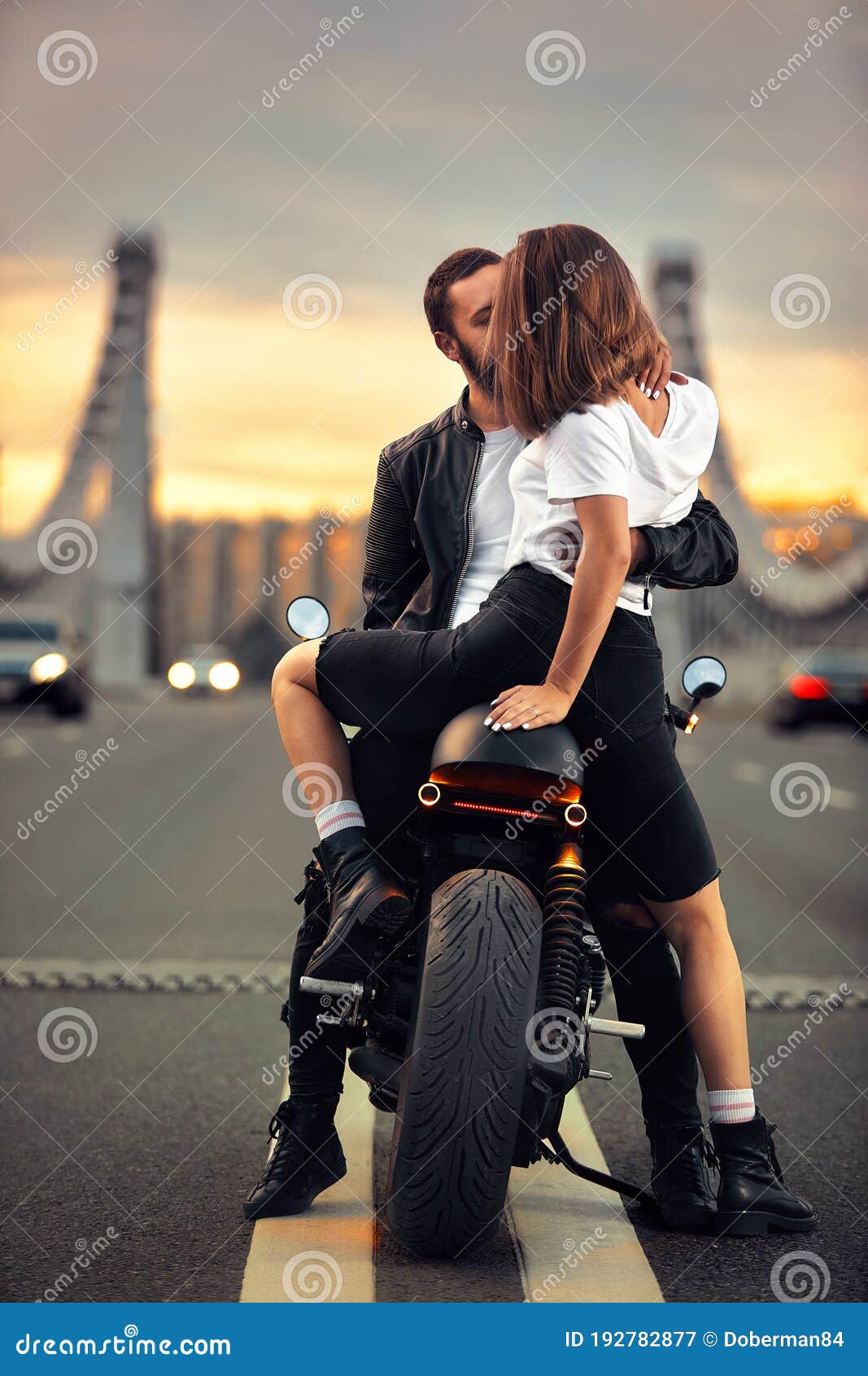 Biker girl and men seksi slike