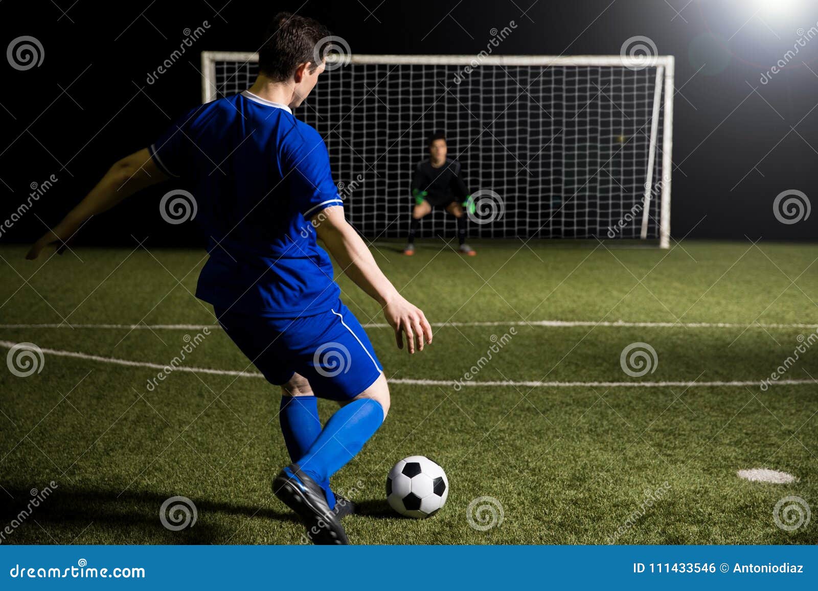 Isometric Soccer Penalty Kick Stock Illustration - Download Image Now -  Soccer, Soccer Ball, Penalty Kick - iStock