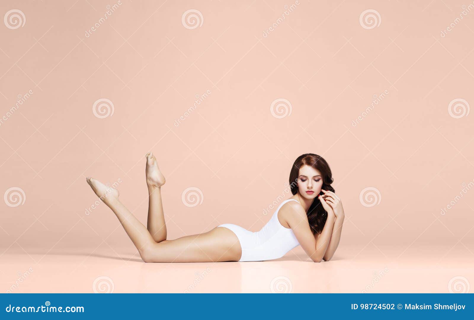 5,677 Exercise Underwear White Woman Stock Photos - Free & Royalty-Free  Stock Photos from Dreamstime