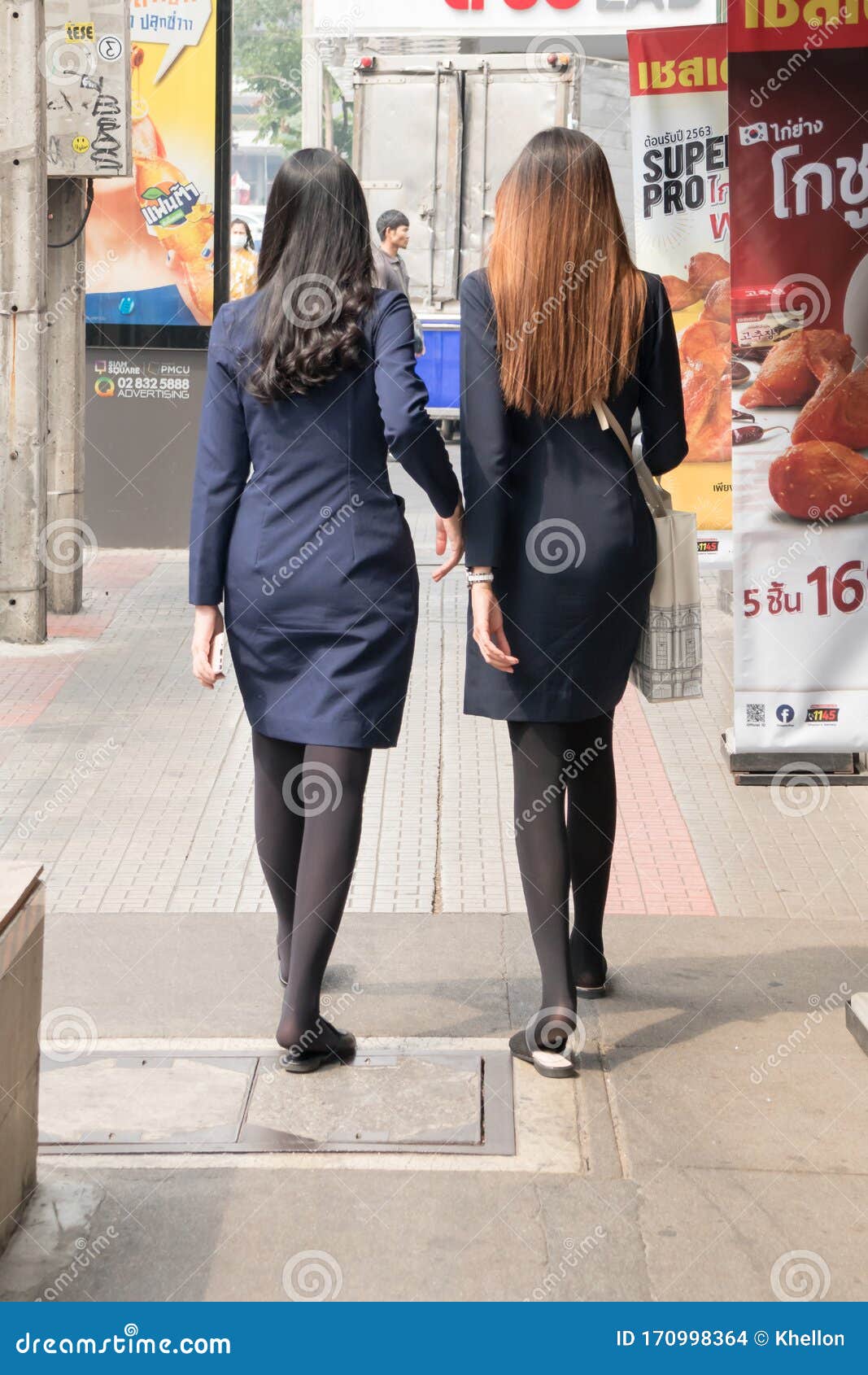 Young Thai Girls