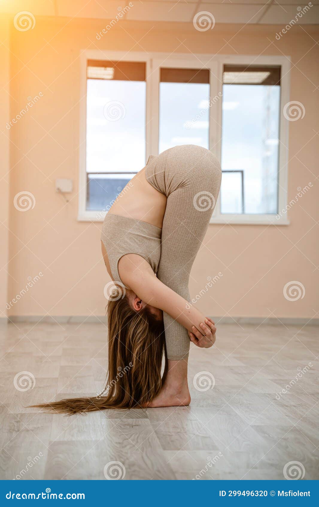 Stork pose woman yoga Cut Out Stock Images & Pictures - Alamy