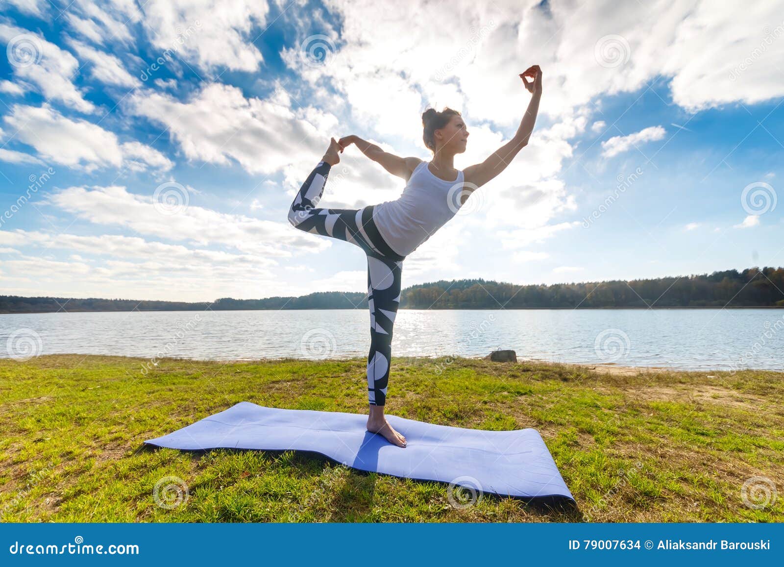 Young Woman Doing Yoga Near Lake Outdoors, Meditation. Sport Fitness And Exercising In Nature ...