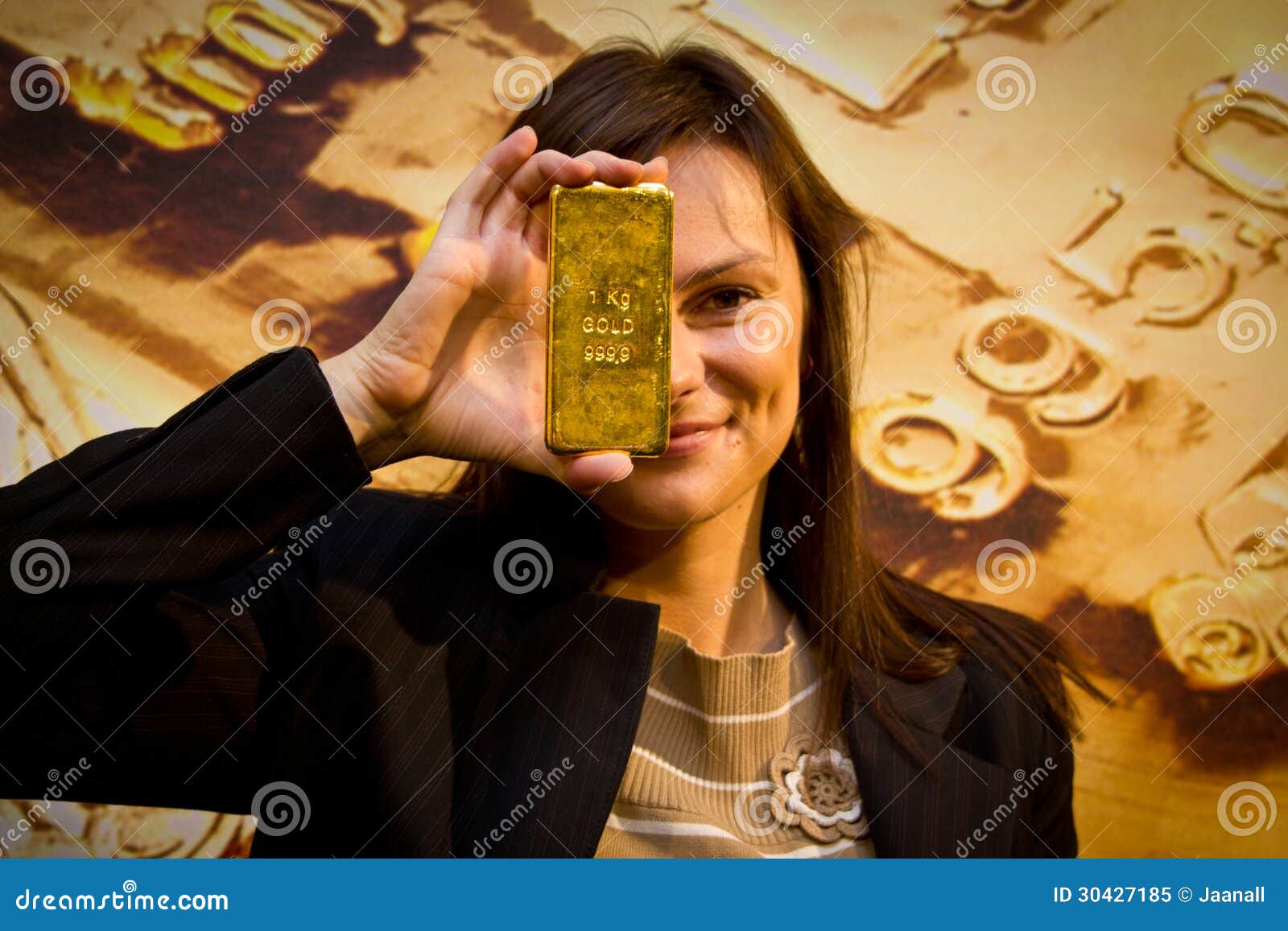 210 Kilo Gold Bar Stock Photos, Images & Pictures