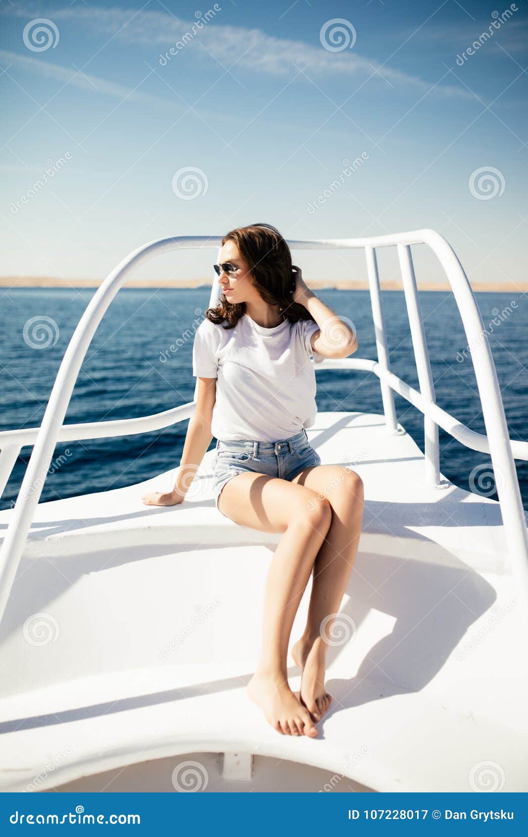 yacht attire female