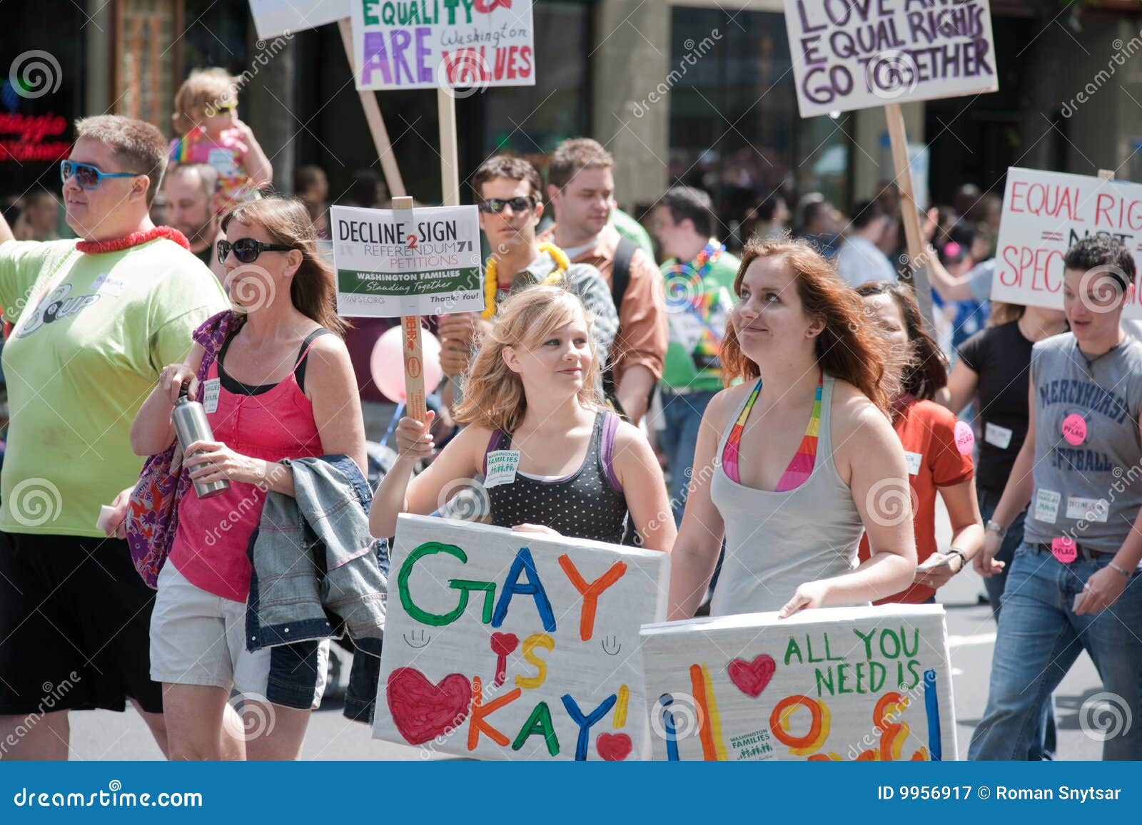 young-women-seattle-gay-pride-parade-9956917.jpg