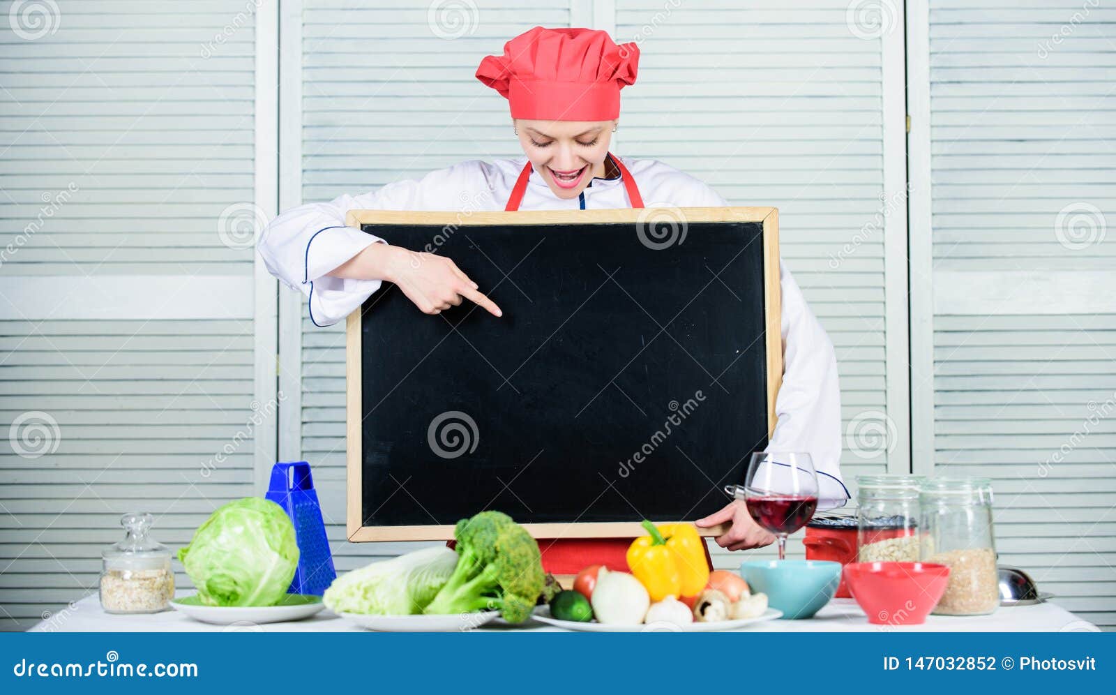 Teach to Cook in School.