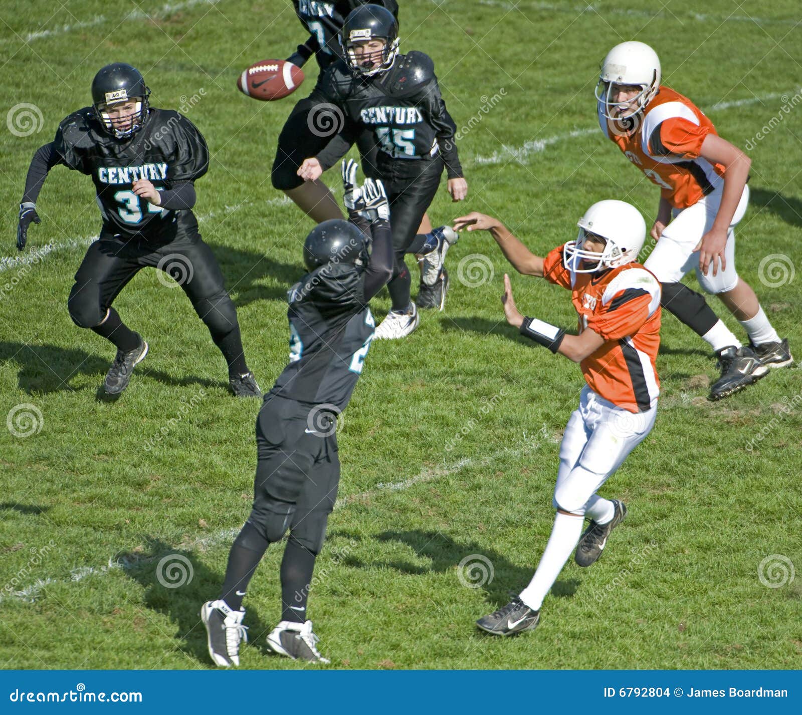 Youth American Football Play Editorial Stock Image - Image of fitness