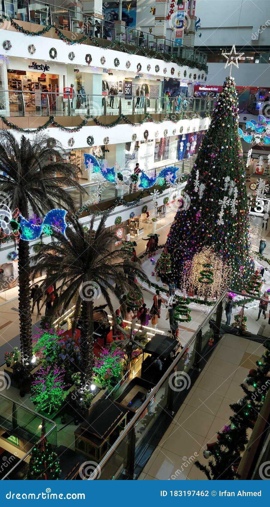 Z Square Mall in Kanpur India Editorial Photography - Image of carnival, city: 183197462 Z Square Mall in Kanpur India Editorial Photography - Image of carnival, city: 183197462