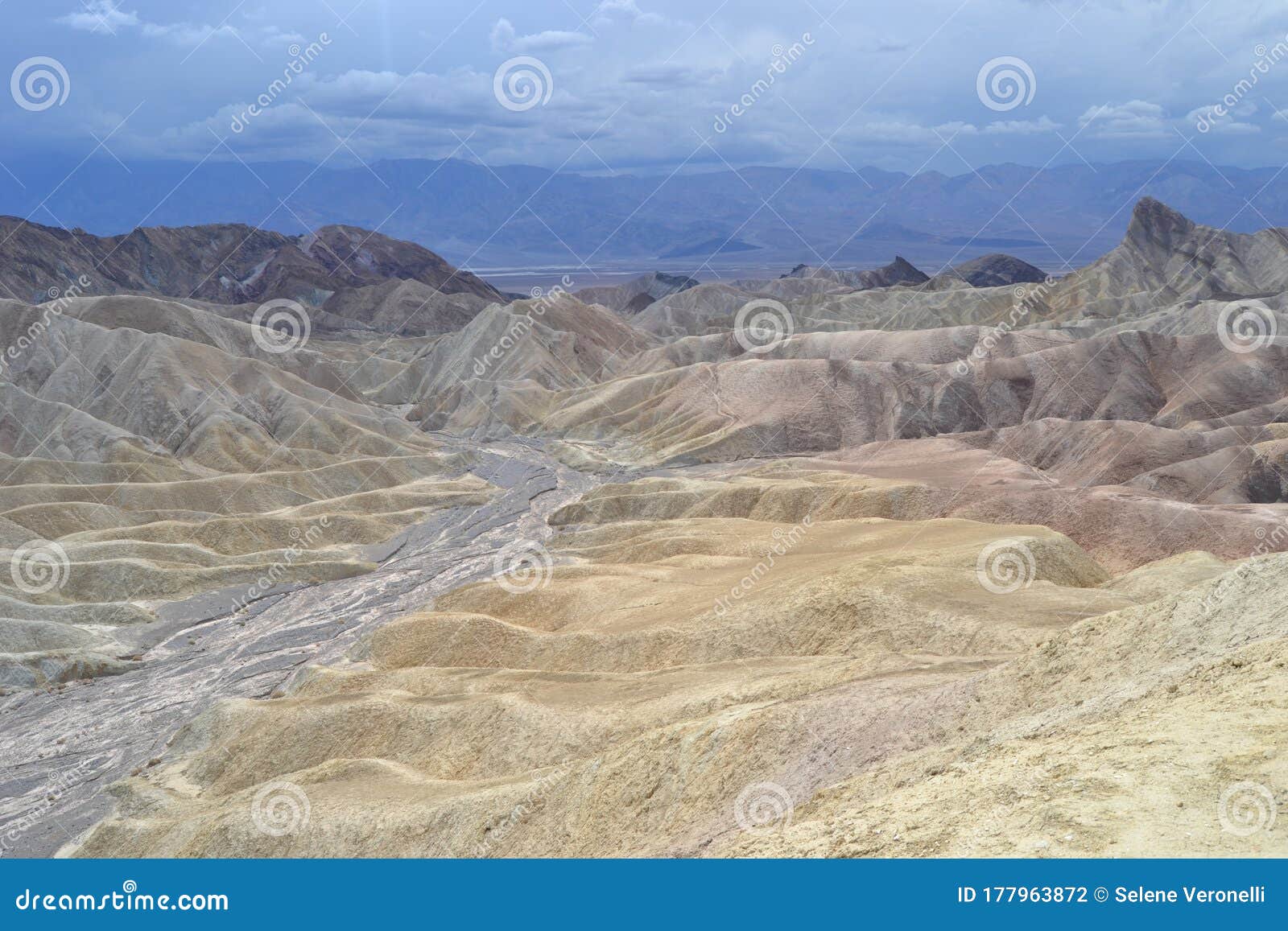 zabriskie point (death valley national park, california - usa)