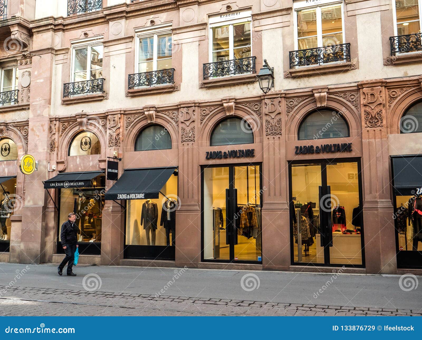 ingenieur statisch Aja Zadig and Voltaire Fashion Store in France Editorial Stock Image - Image of  purchase, market: 133876729