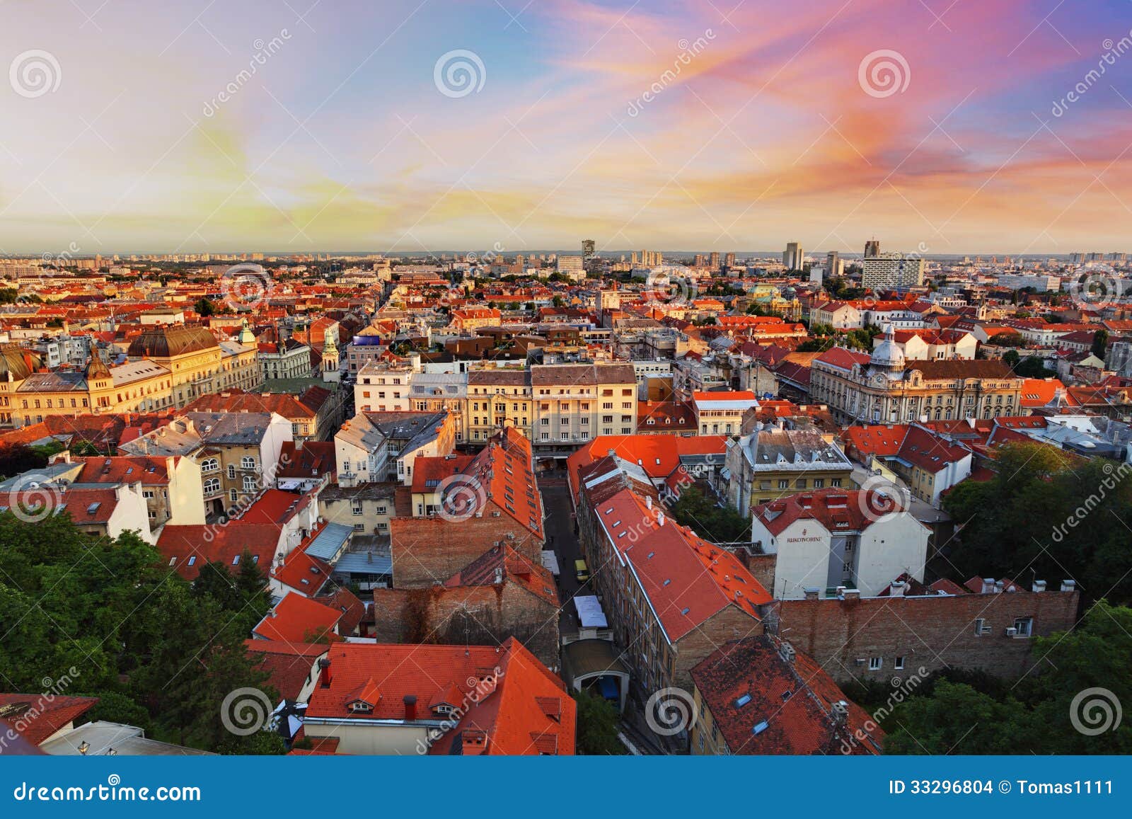 Half of the fourteenth century hi-res stock photography and images - Page 5  - Alamy