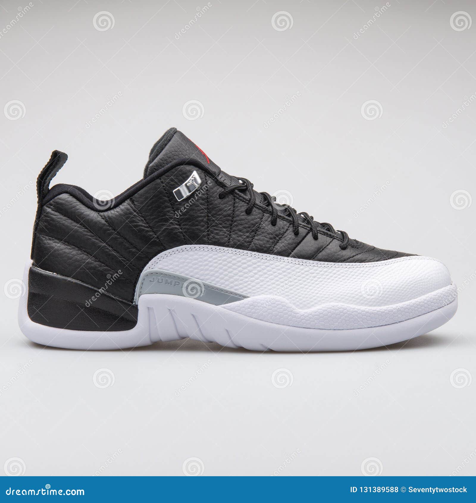 retro 12 blanco con negro