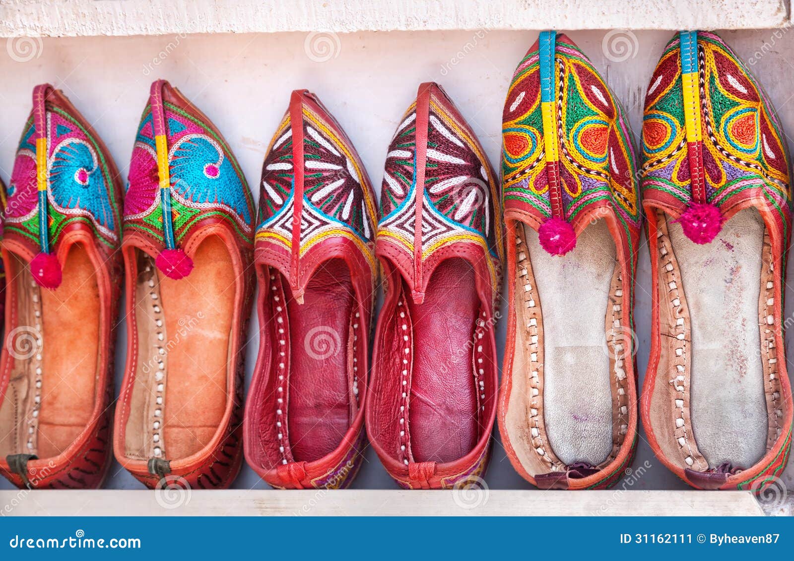 Zapatos étnicos imagen de archivo. Imagen 31162111