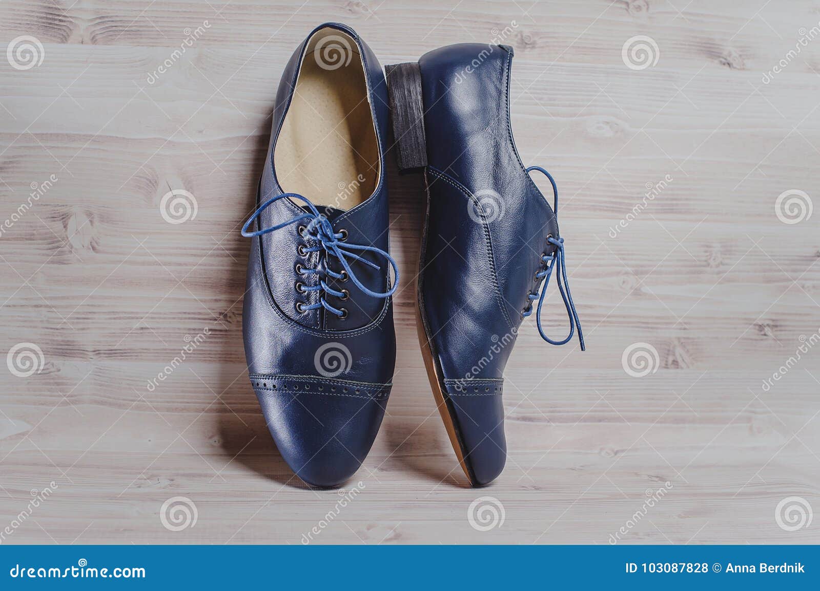 Descripción Adelantar antiguo Zapatos Hechos a Mano Para Hombre Negros Elegantes Para El Baile De Salón  De Baile Foto de archivo - Imagen de hermoso, macro: 103087828