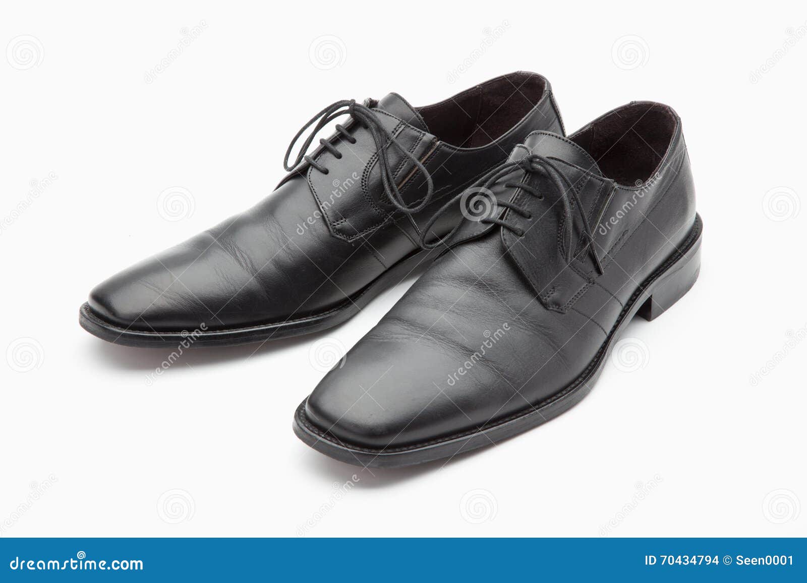 Zapatos negros de cuero para hombre