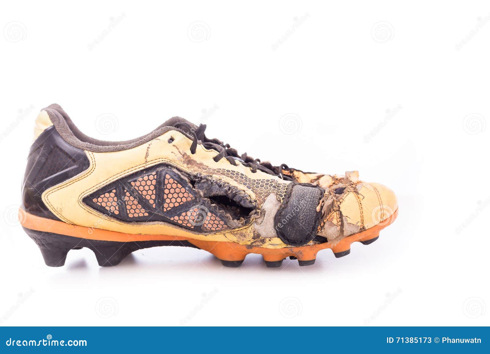 Zapatos Viejos Del Fútbol Blanco Imagen archivo - Imagen de desgastado, amarillo: 71385173