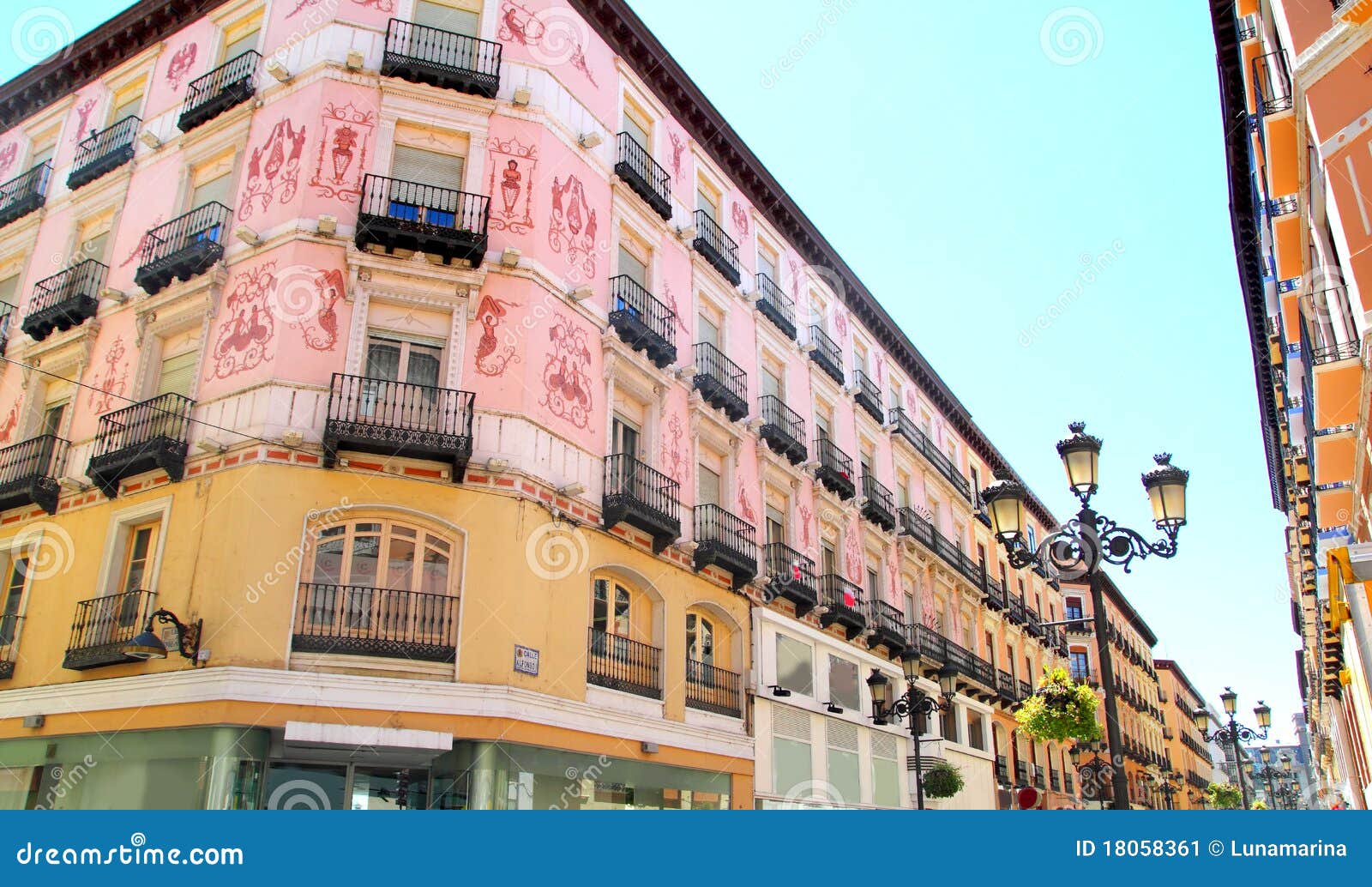 zaragoza city spain alfonso i street