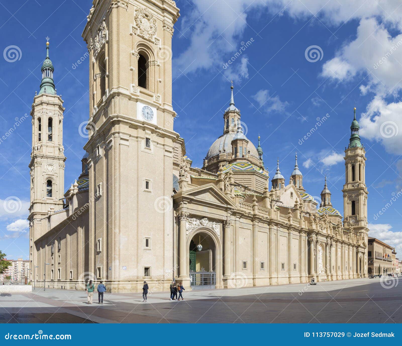 Spanien Zaragoza - domkyrkan Basilika del Pilar