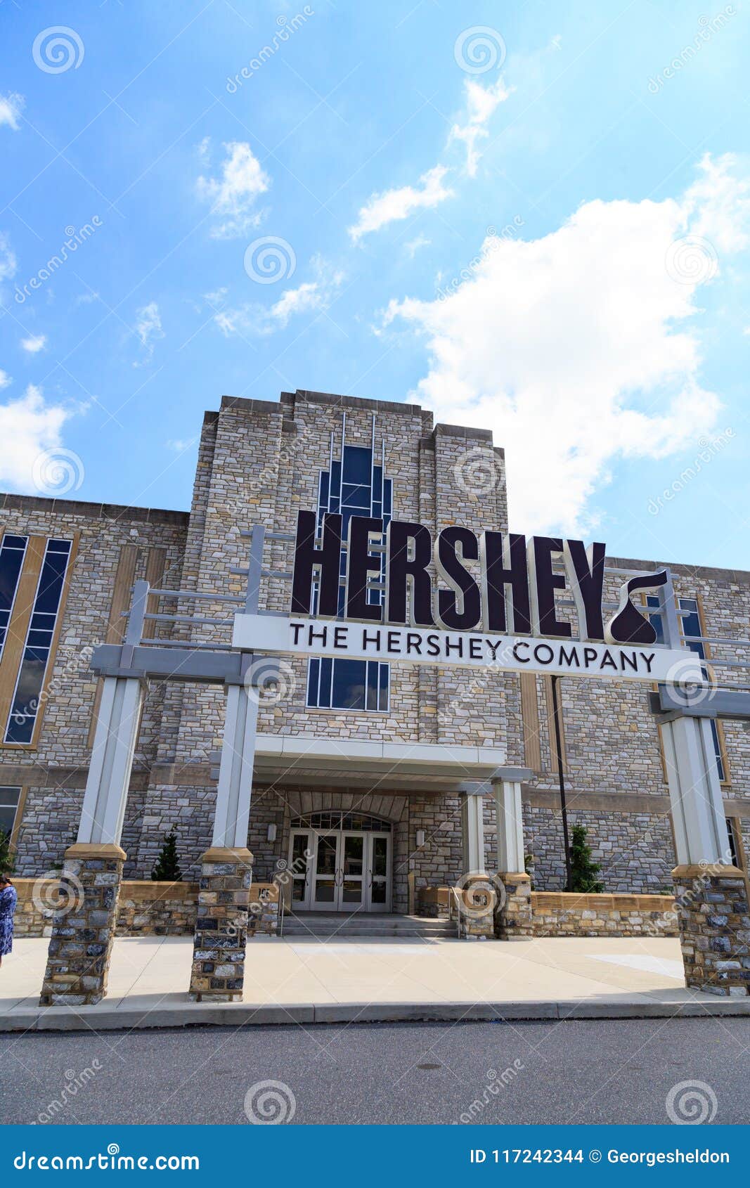 Zeichen Hershey Company Am Fabrik-Eingang Redaktionelles Stockbild - Bild  Von Pole, Schokolade: 117242344