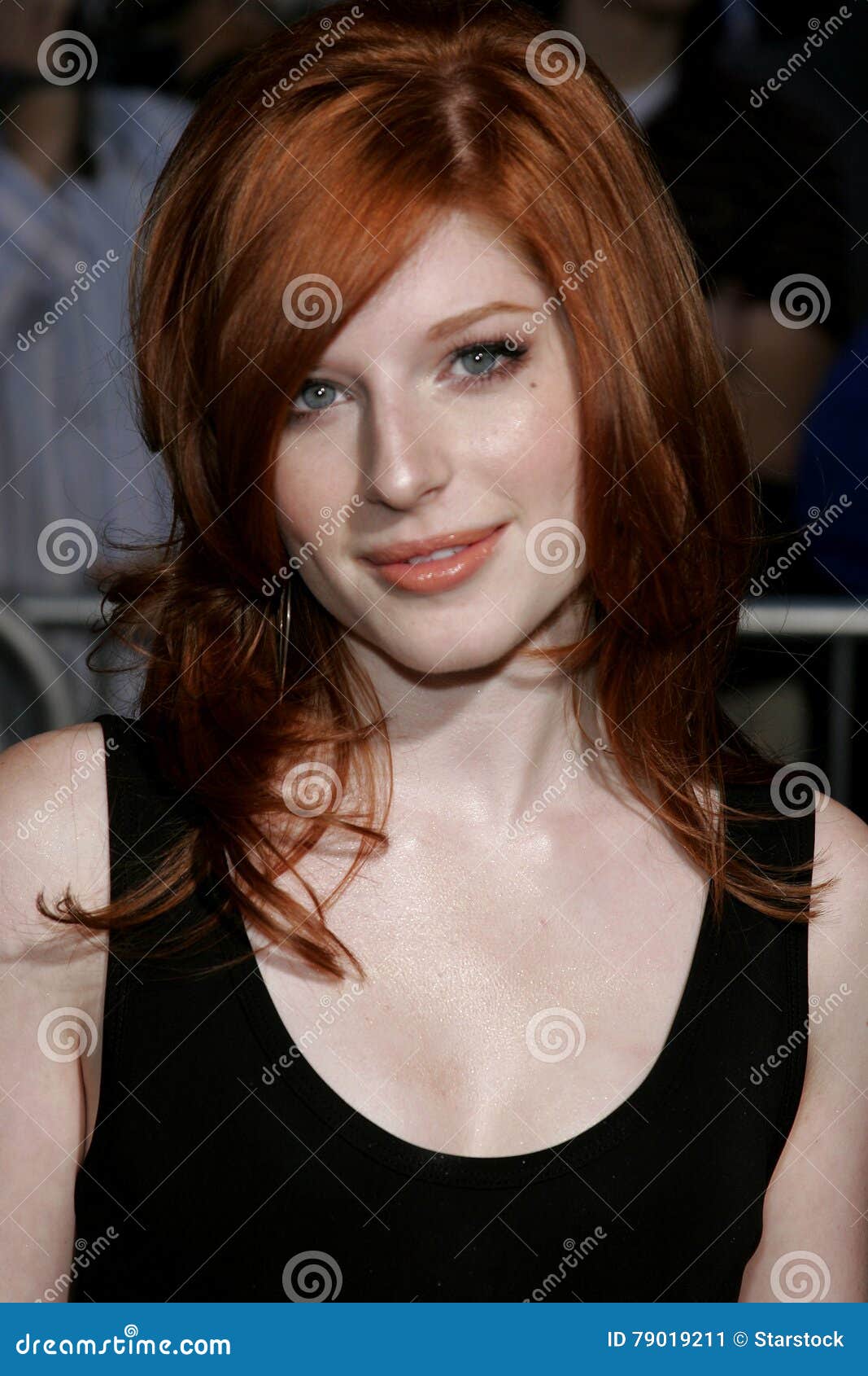 Zena Grey redactionele foto. Image of acteur, grijs, californië - 79019211