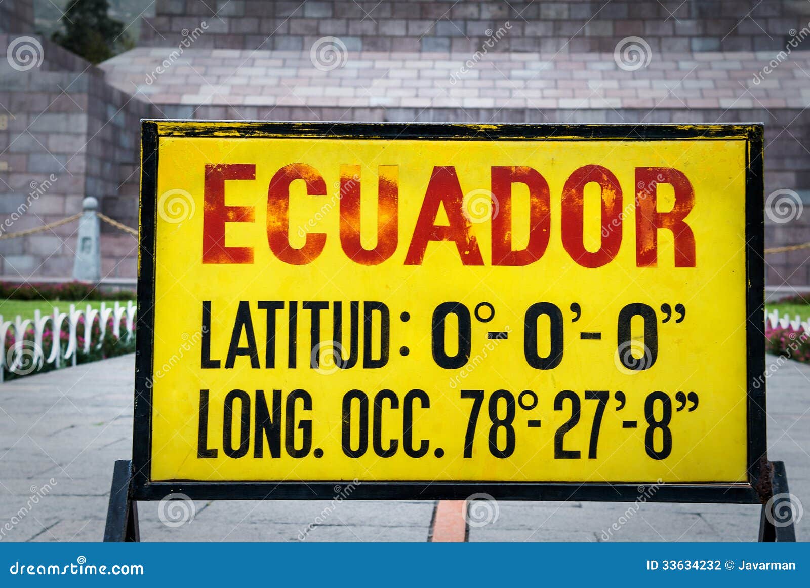 zero latitude sign at mitad del mundo, ecuador