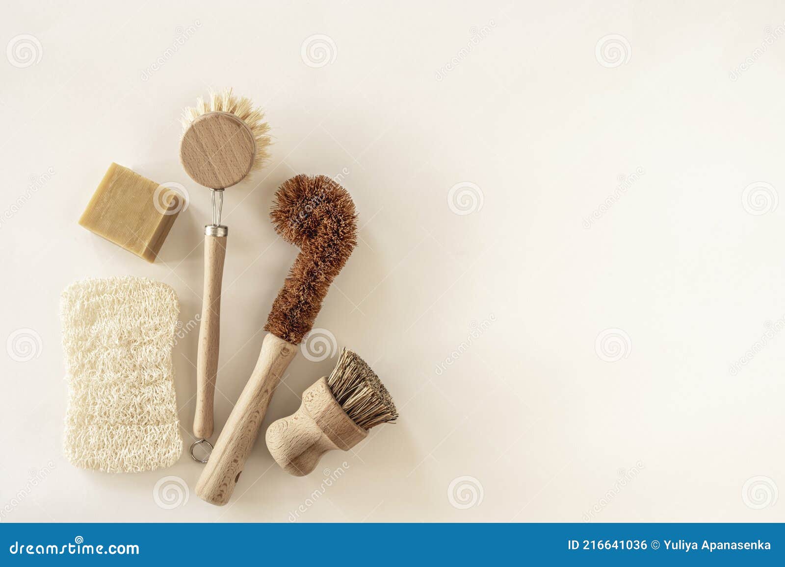 https://thumbs.dreamstime.com/z/zero-waste-kitchen-cleaning-concept-eco-friendly-natural-tools-products-bamboo-dish-brushes-no-plastic-lifestyle-top-view-flat-216641036.jpg