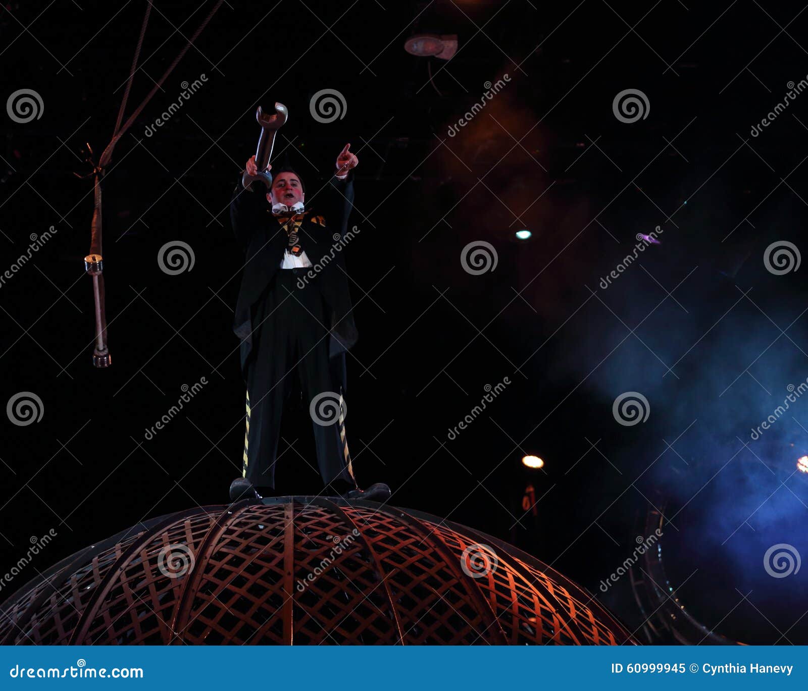 Zirkus-Clown redaktionelles bild. Bild von ling, brüder - 60999945