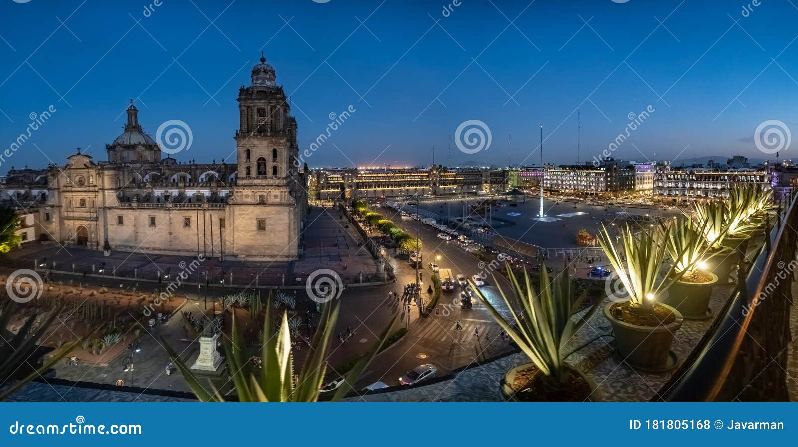 zocalo square and metropolitan cathedral of mexico city at night