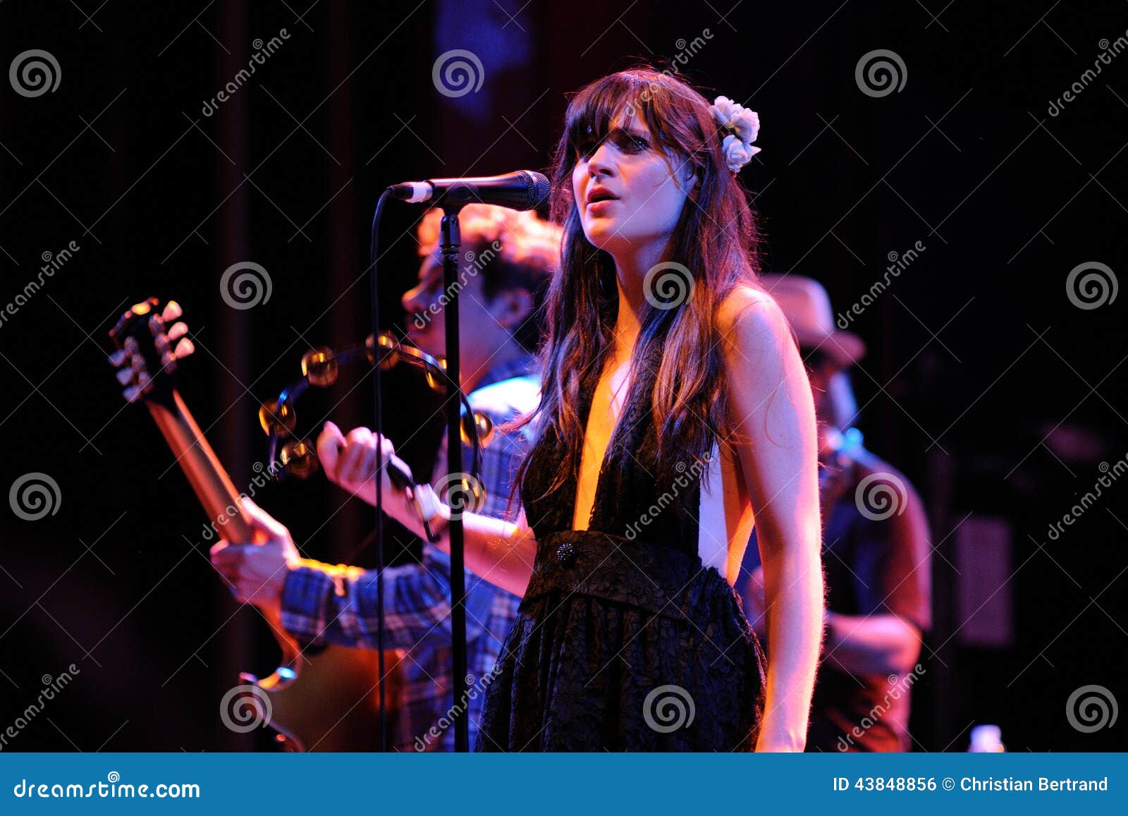 33,603 Hollywood Singer Stock Photos - Free & Royalty-Free Stock Photos  from Dreamstime