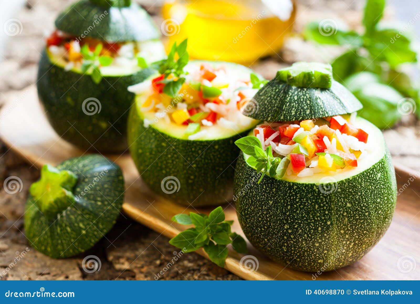 zucchini stuffed with vegetables