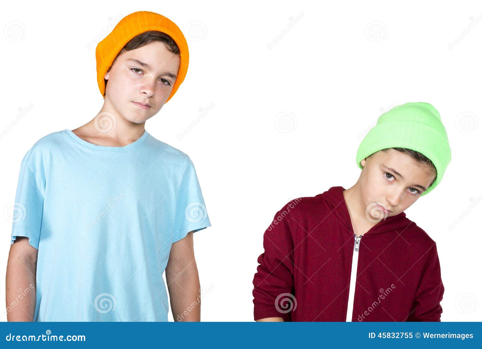 Zwei Jungen stockbild. Bild von freund, nett, geschwister 45832755