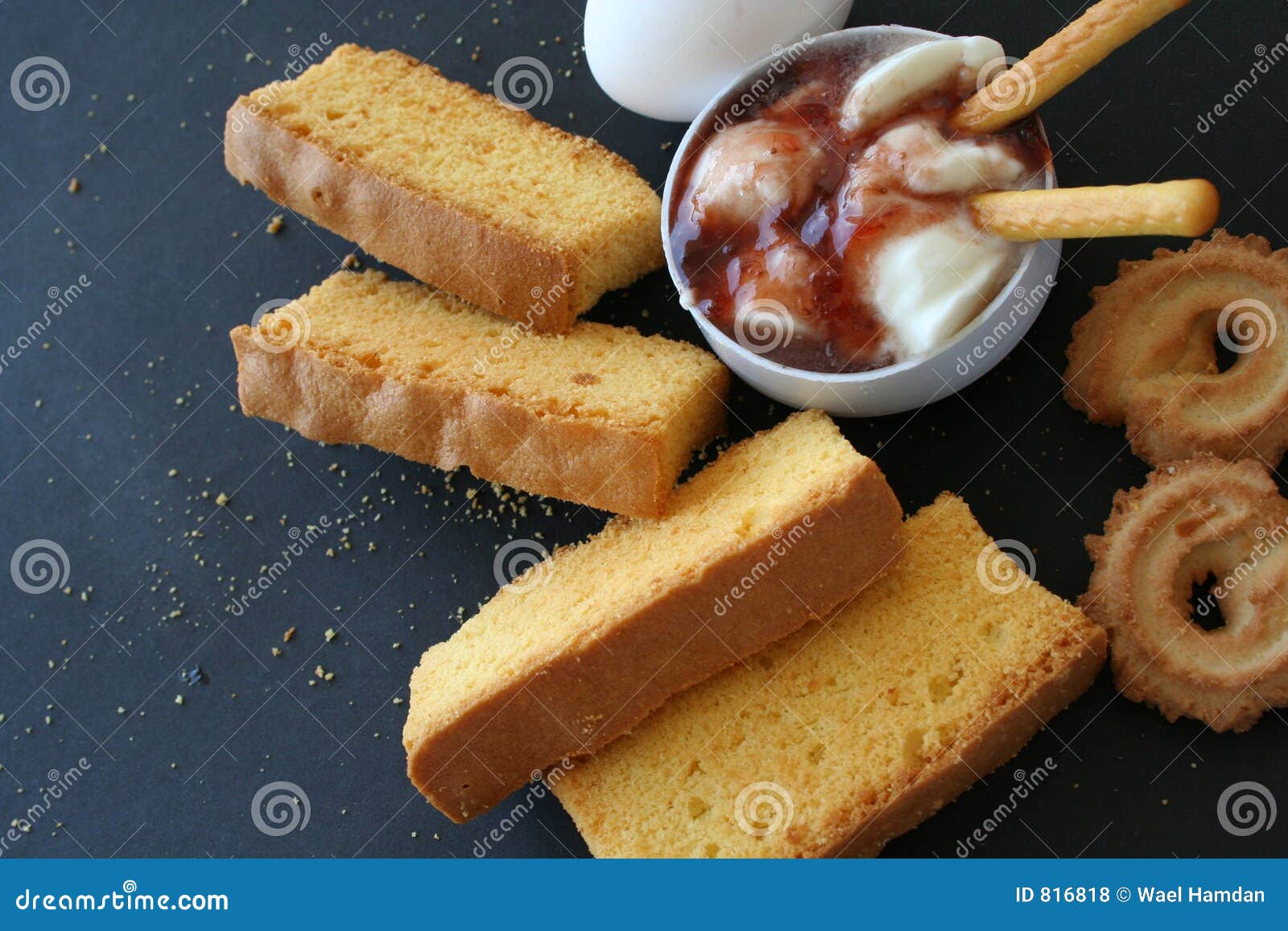 Zwiebackkuchen u. -biskuit stockfoto. Bild von gesundheit - 816818