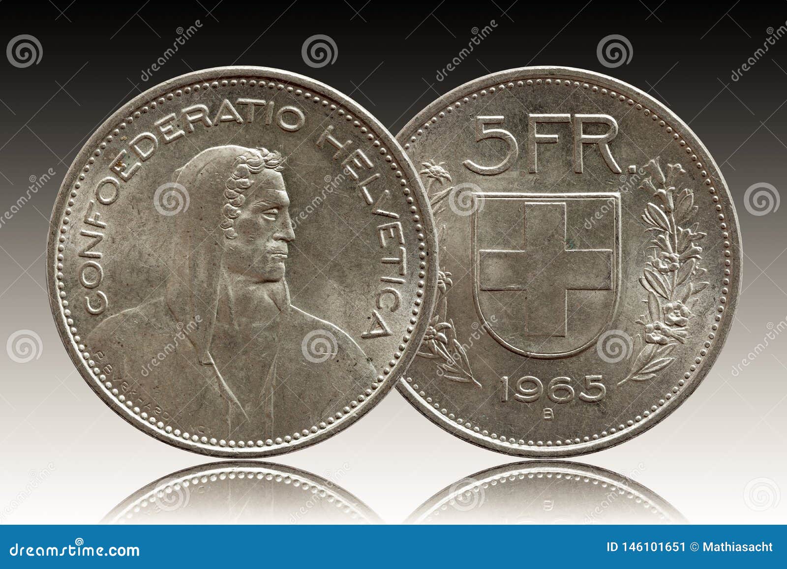 Minted Zwitsers muntstuk 5 van Zwitserland het zilver van vijf die frank 1965 op gradiëntachtergrond wordt geïsoleerd, 1965