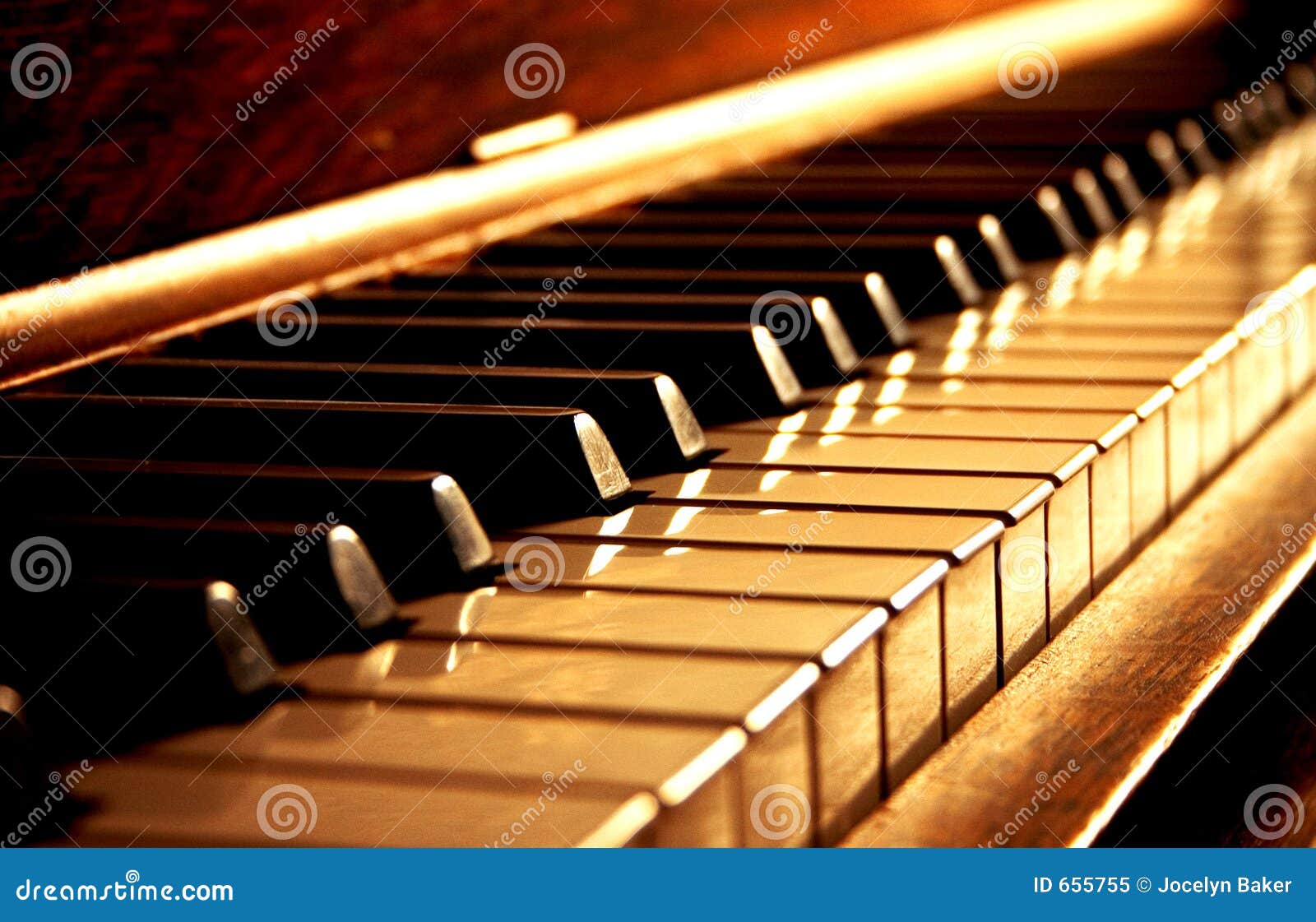 Złote klucze fortepianowi