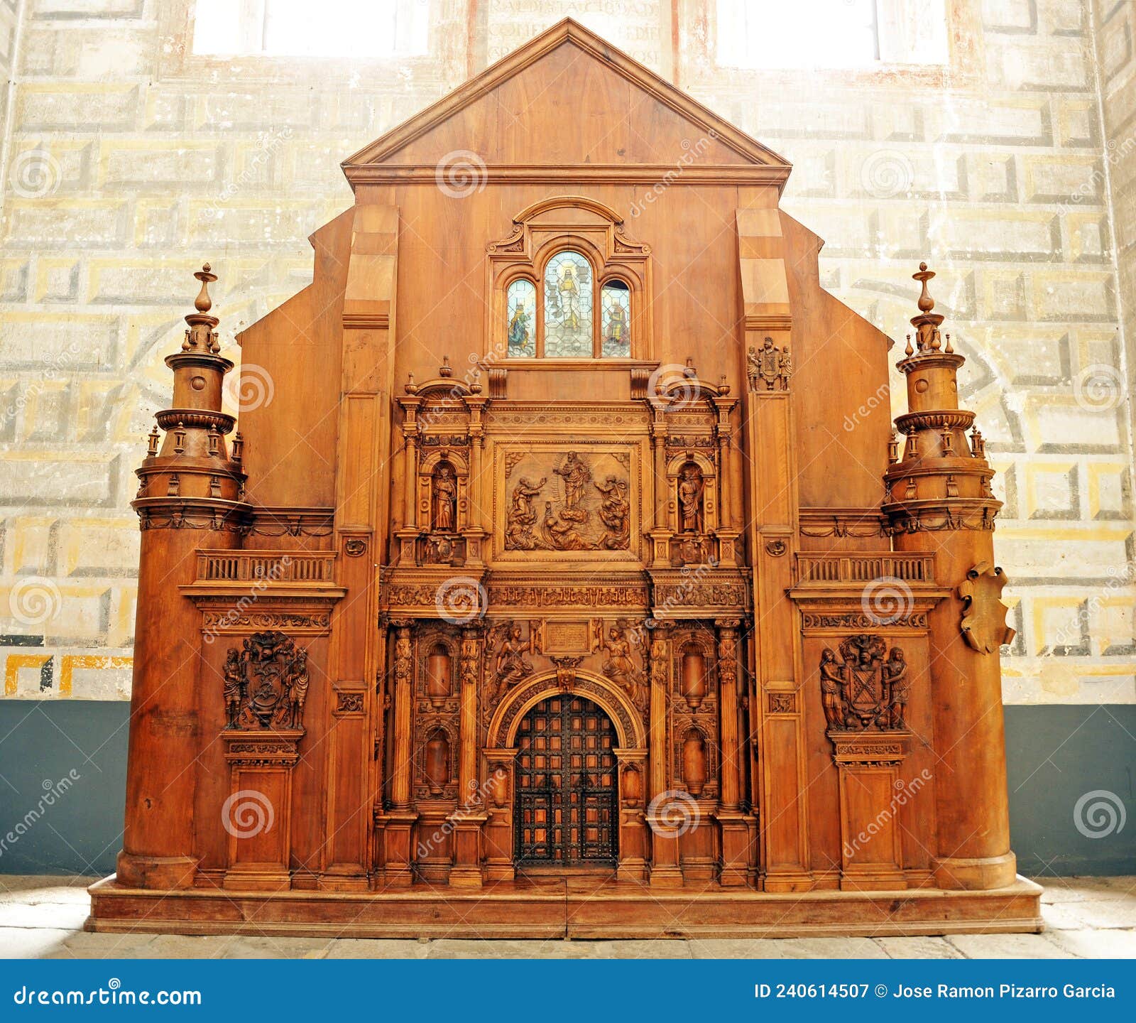 maqueta de madera de la iglesia del salvador en ÃÅ¡beda, andalucÃÂ­a, espaÃÂ±a