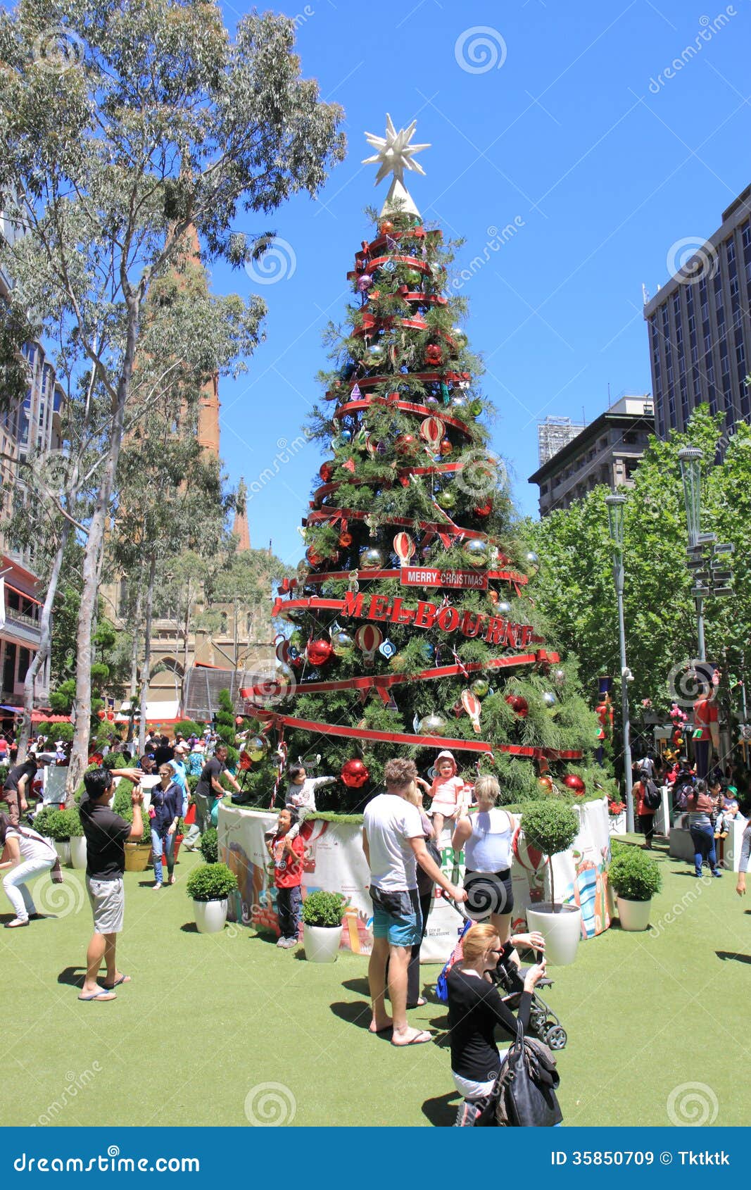 Árbol de navidad Melbourne imagen de archivo editorial. Imagen de
