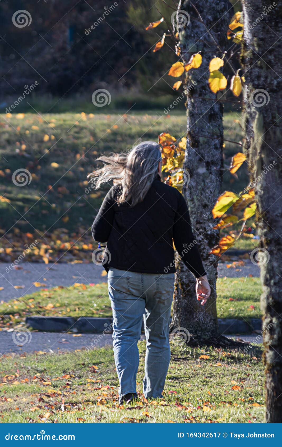 Haaren langen grauen frauen mit Prominente mit