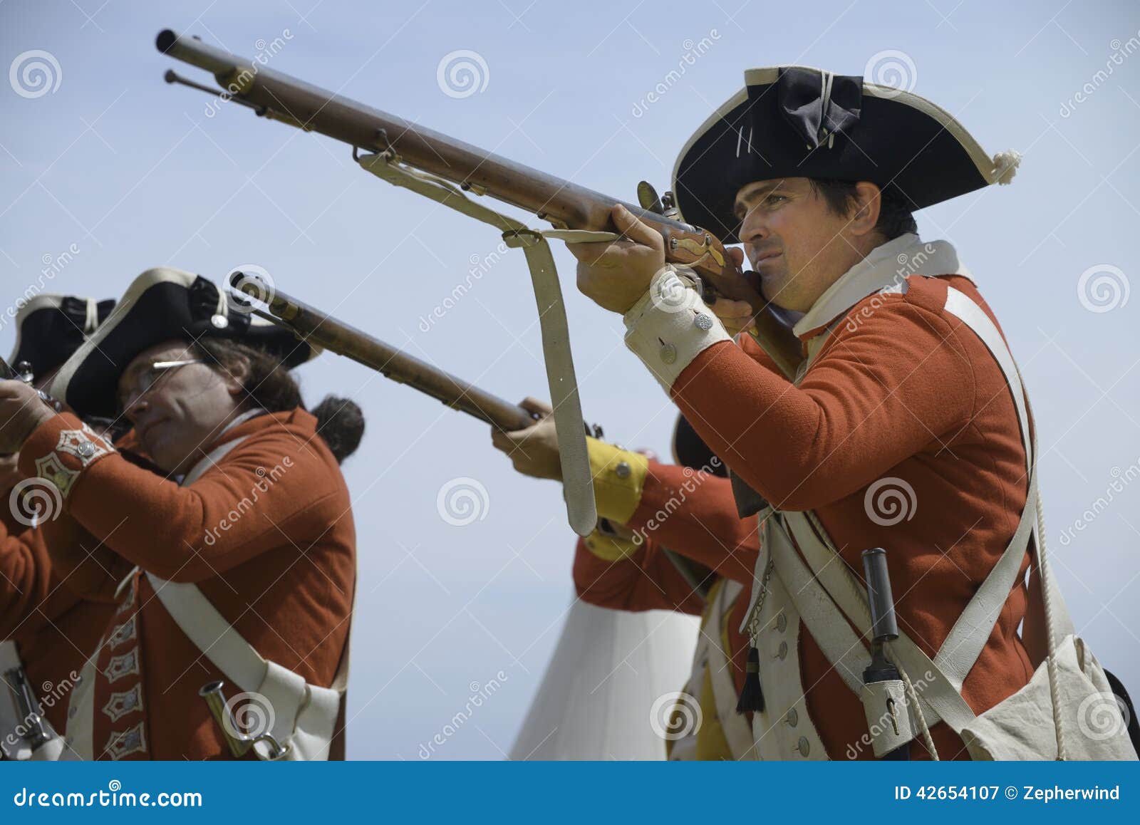 Βρετανικό reenactor πεζικού. Βρετανική επίδειξη reenactor πεζικού στο πάρκο πυλών αγγέλων στο ασβέστιο SAN Pedro