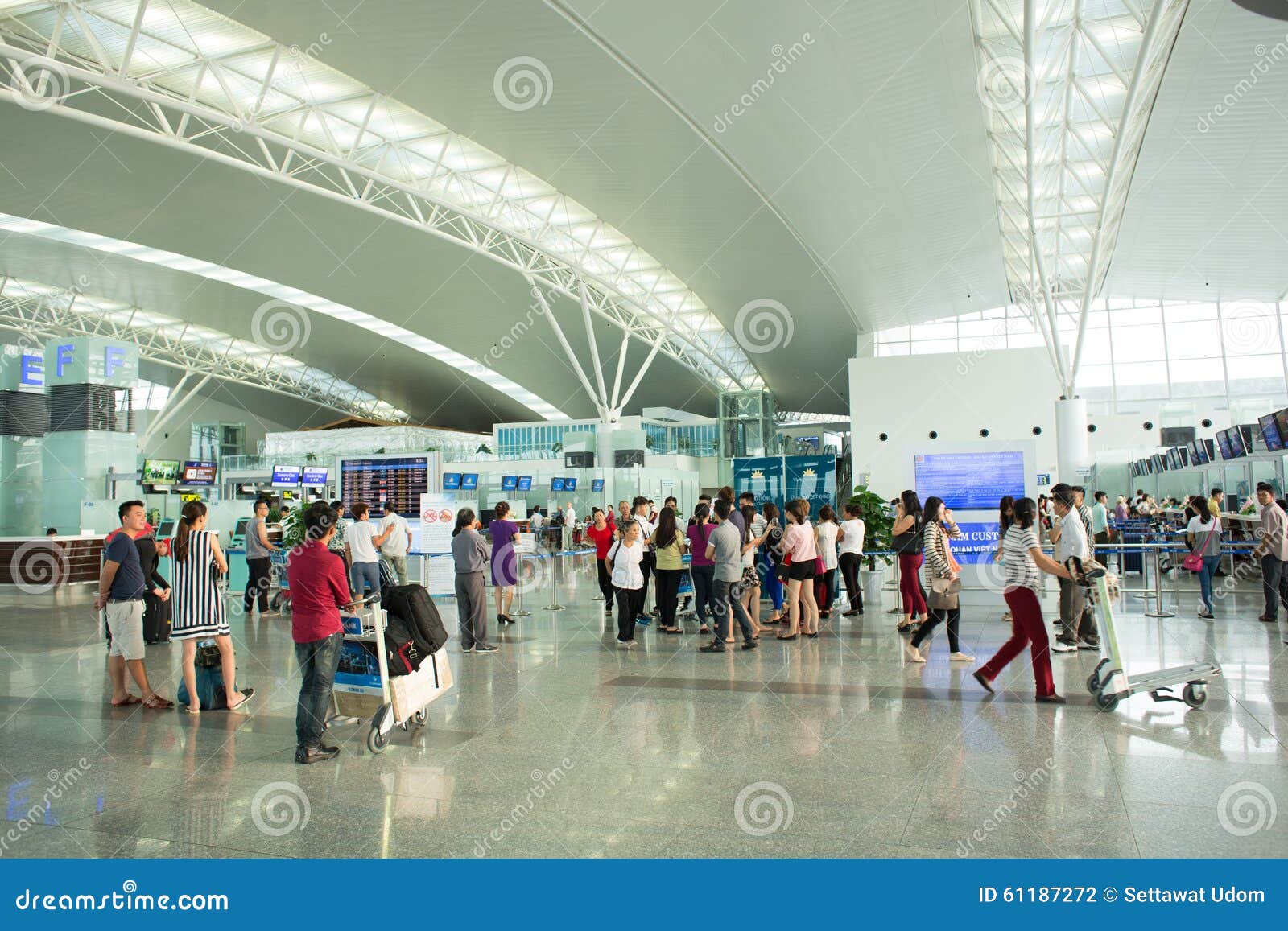 Εσωτερική άποψη του διεθνούς αερολιμένα Noi Bai